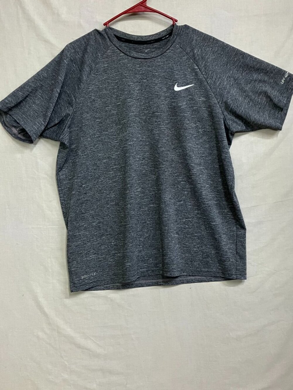 Nike Dri-FIT Tee Shirt Men's Size Large Gray Short Sleeves Athletic UPF 40+